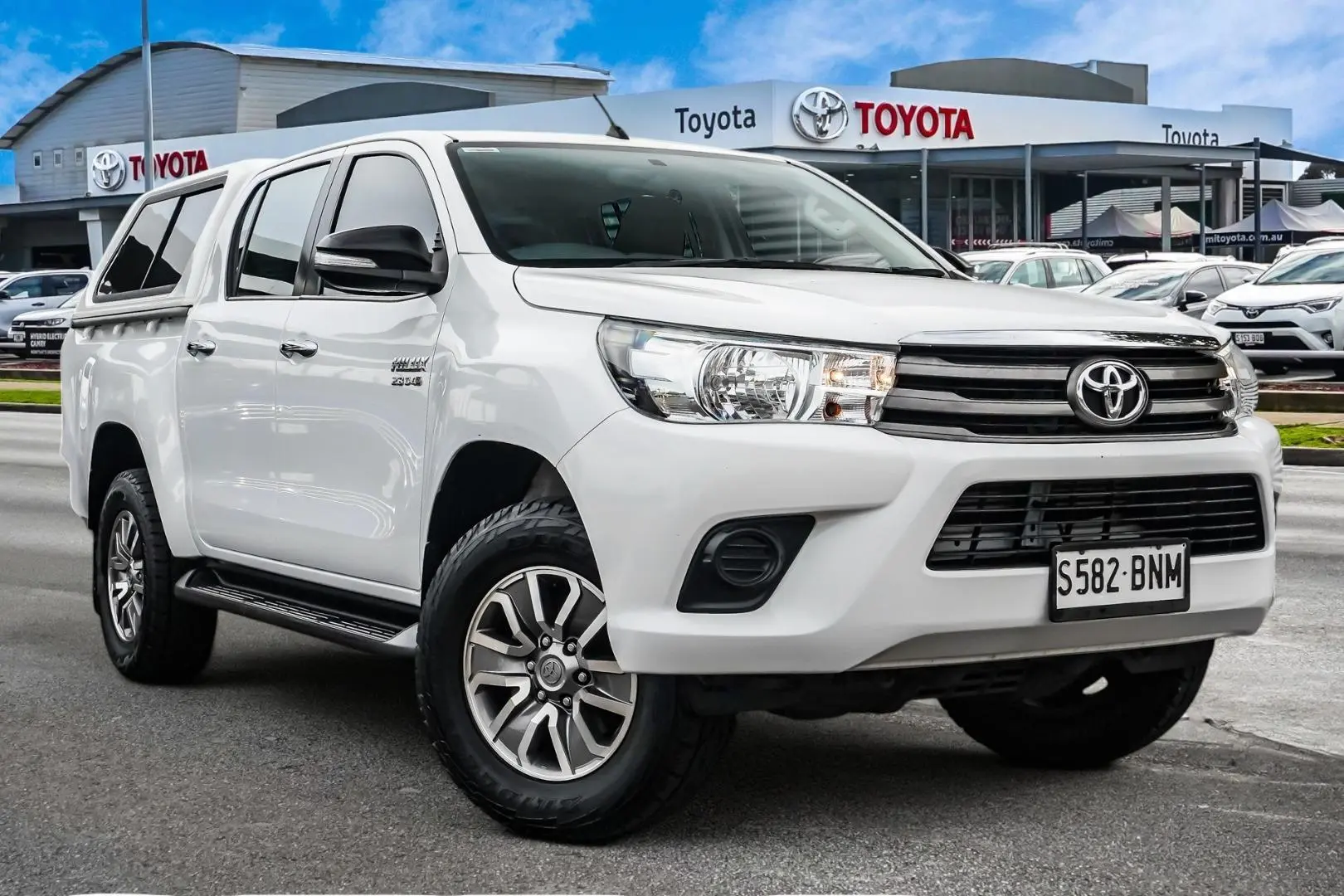2016 Toyota Hilux Image