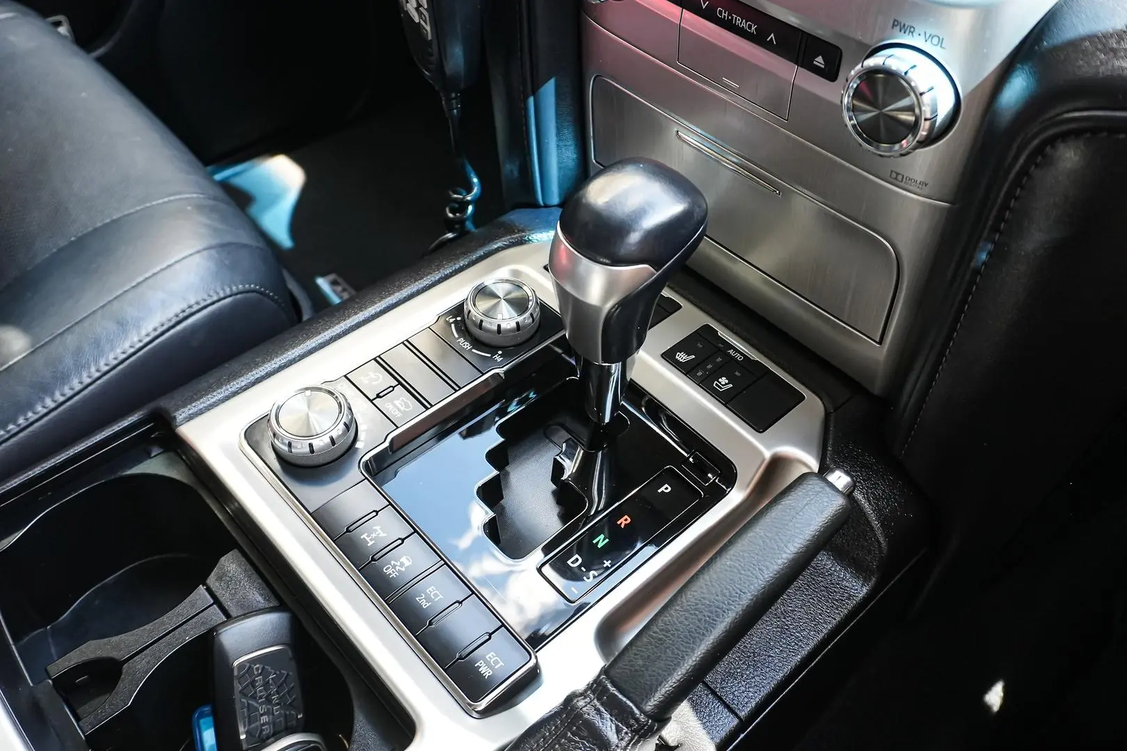 2017 Toyota Landcruiser Gallery Image 16