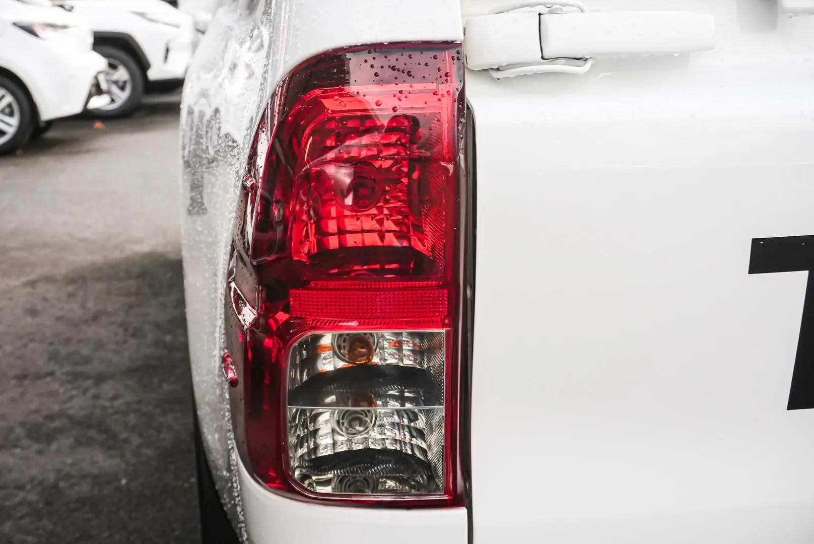 2022 Toyota Hilux Gallery Image 12