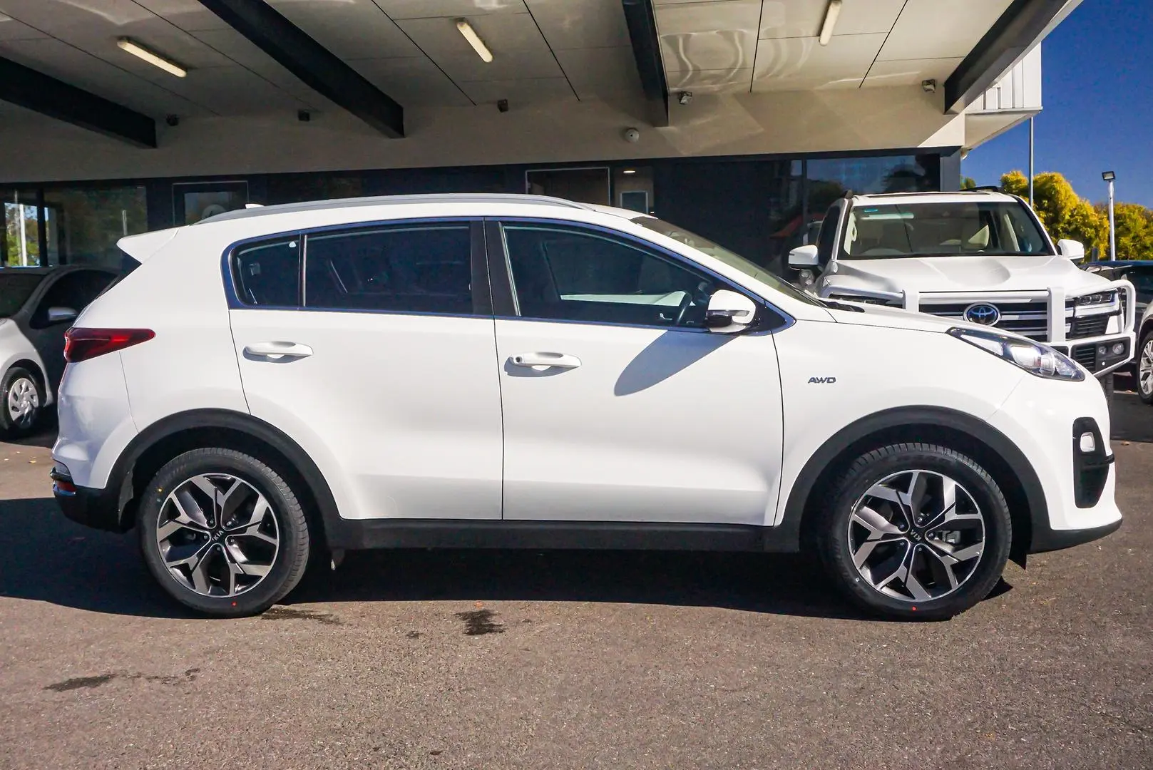 2021 Kia Sportage Gallery Image 3