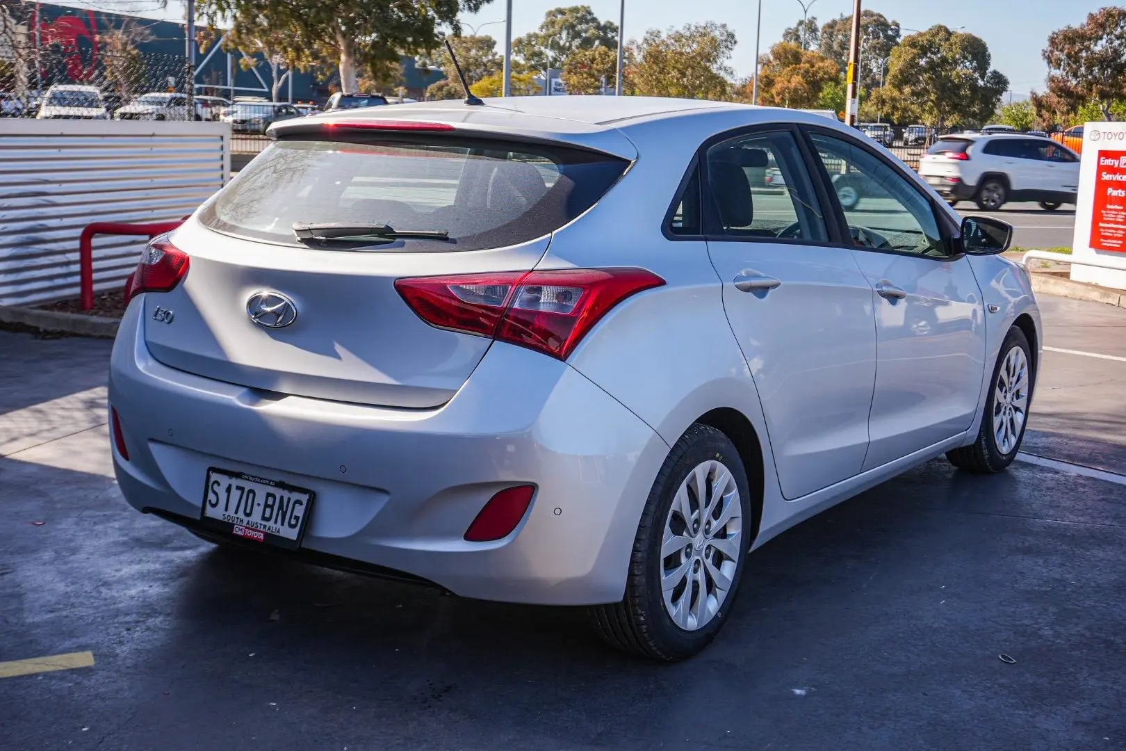 2016 Hyundai i30 Gallery Image 3