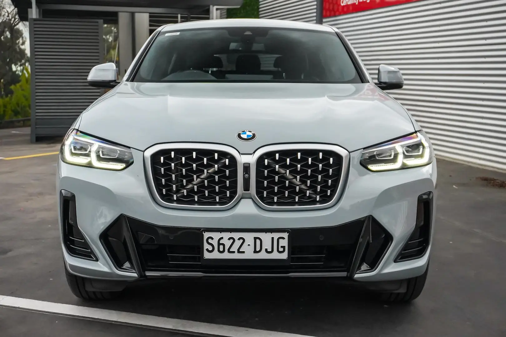 2022 BMW X4 Gallery Image 5