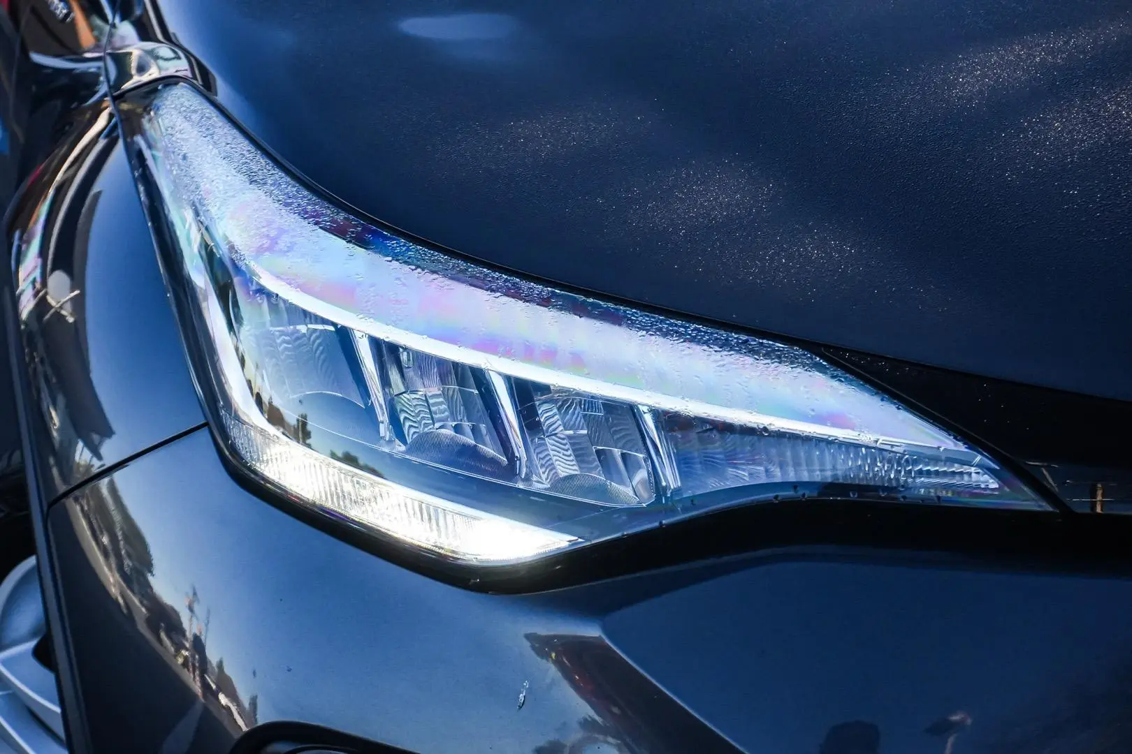 2023 Toyota C-HR Gallery Image 11