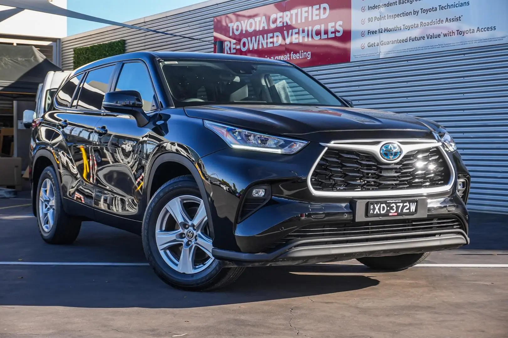 2023 Toyota Kluger Gallery Image 2