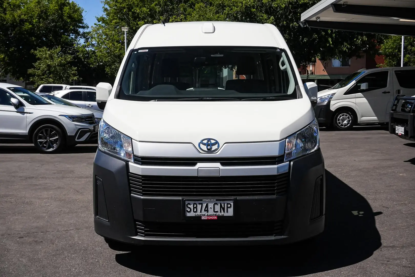 2021 Toyota Hiace Gallery Image 5