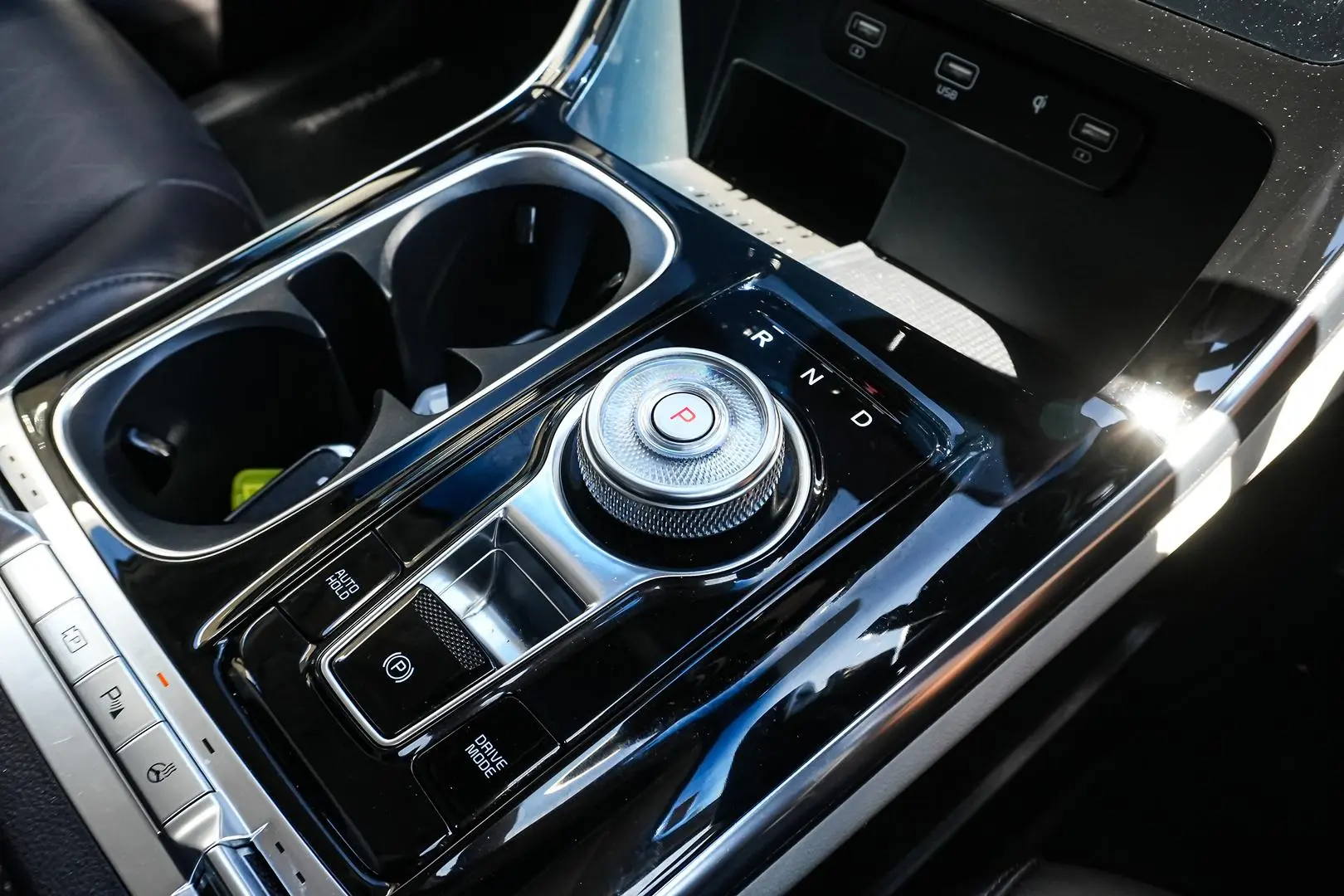 2022 Kia Carnival Gallery Image 18