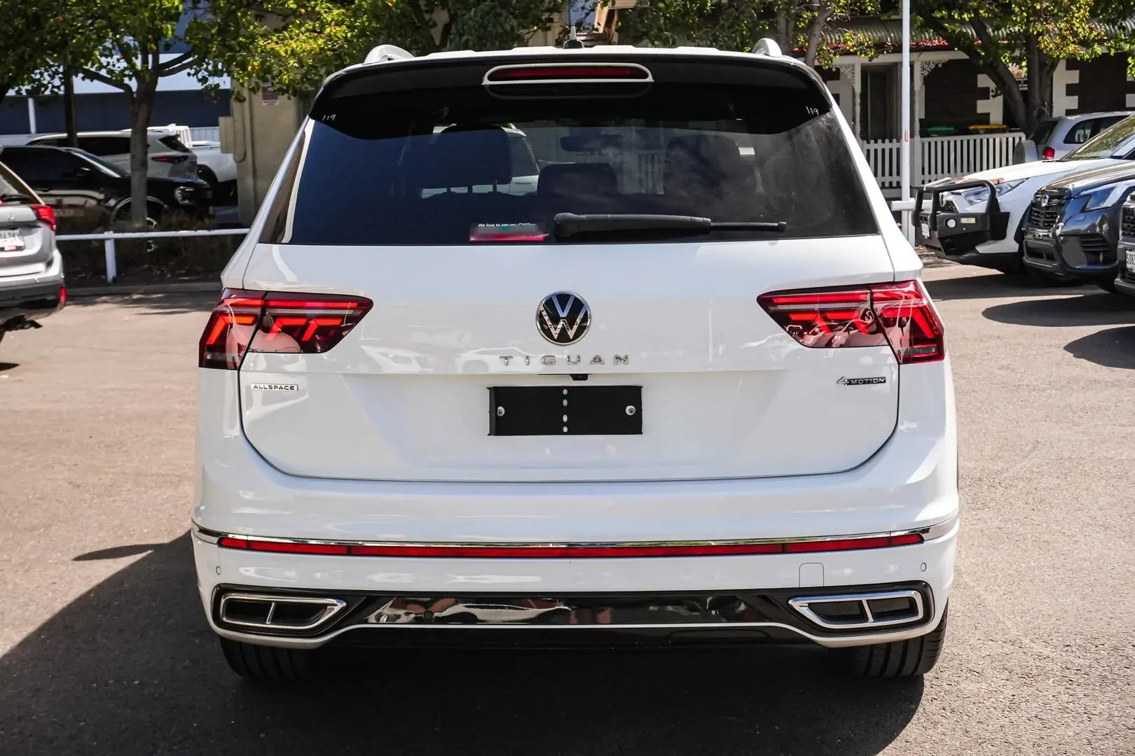 2022 Volkswagen Tiguan Gallery Image 6