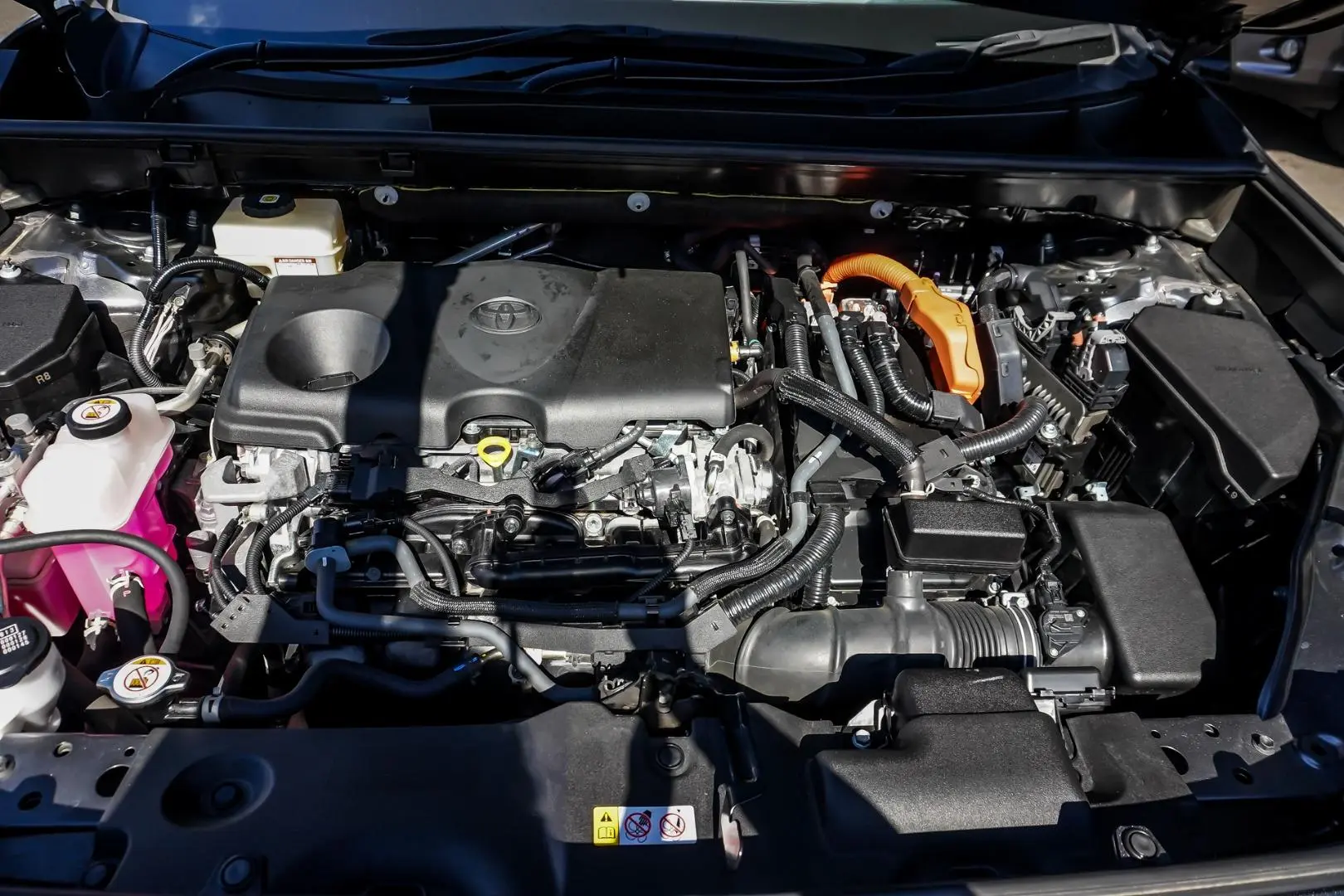 2023 Toyota RAV4 Gallery Image 24