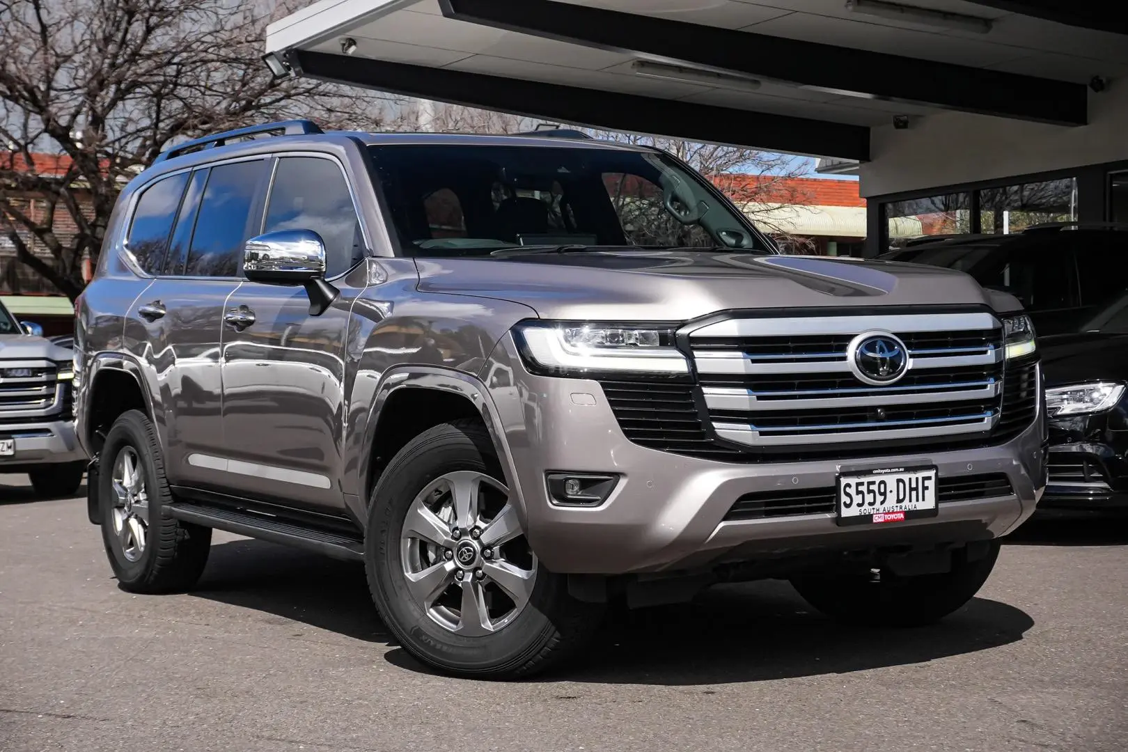 2022 Toyota Landcruiser Gallery Image 2