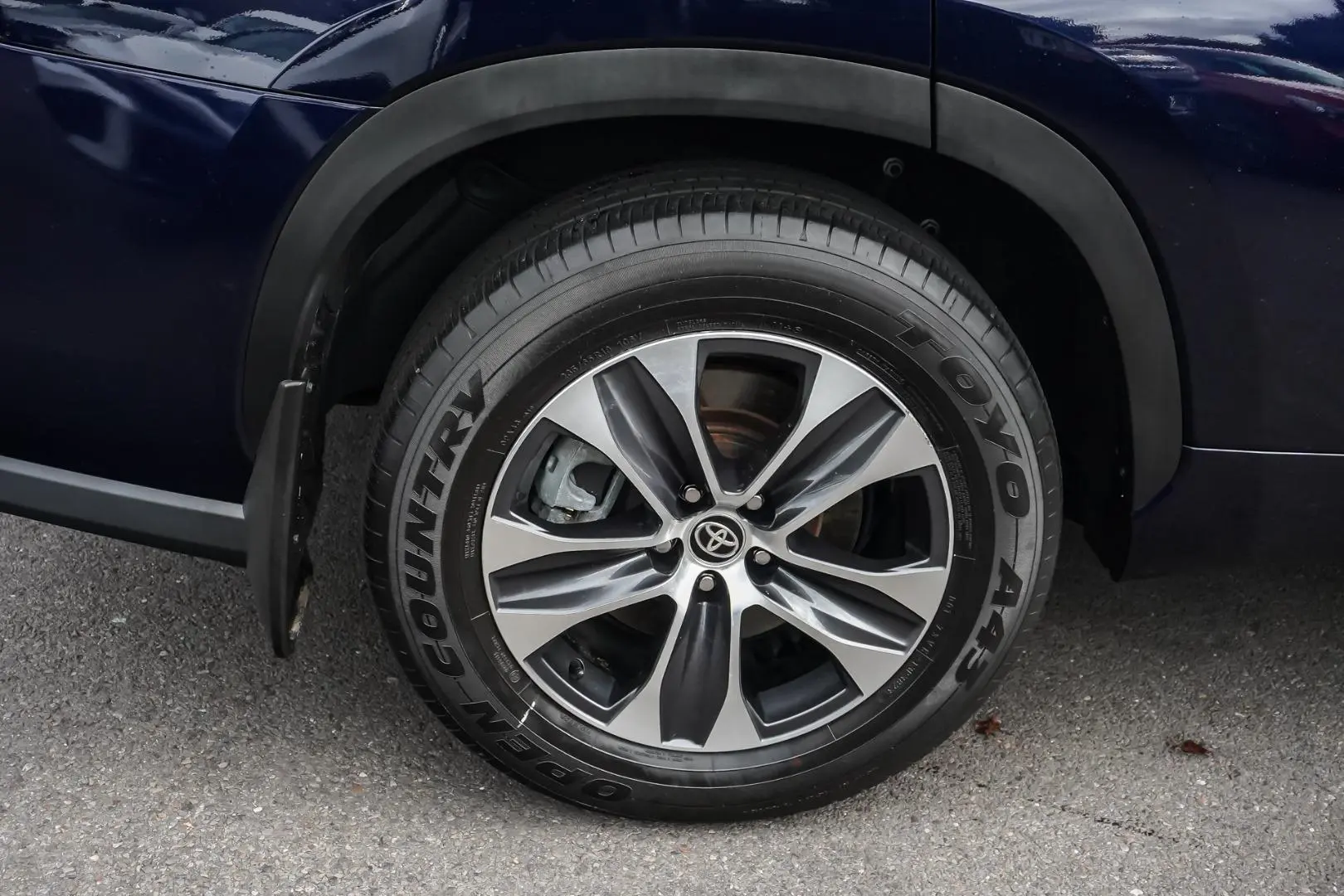 2024 Toyota Kluger Gallery Image 15