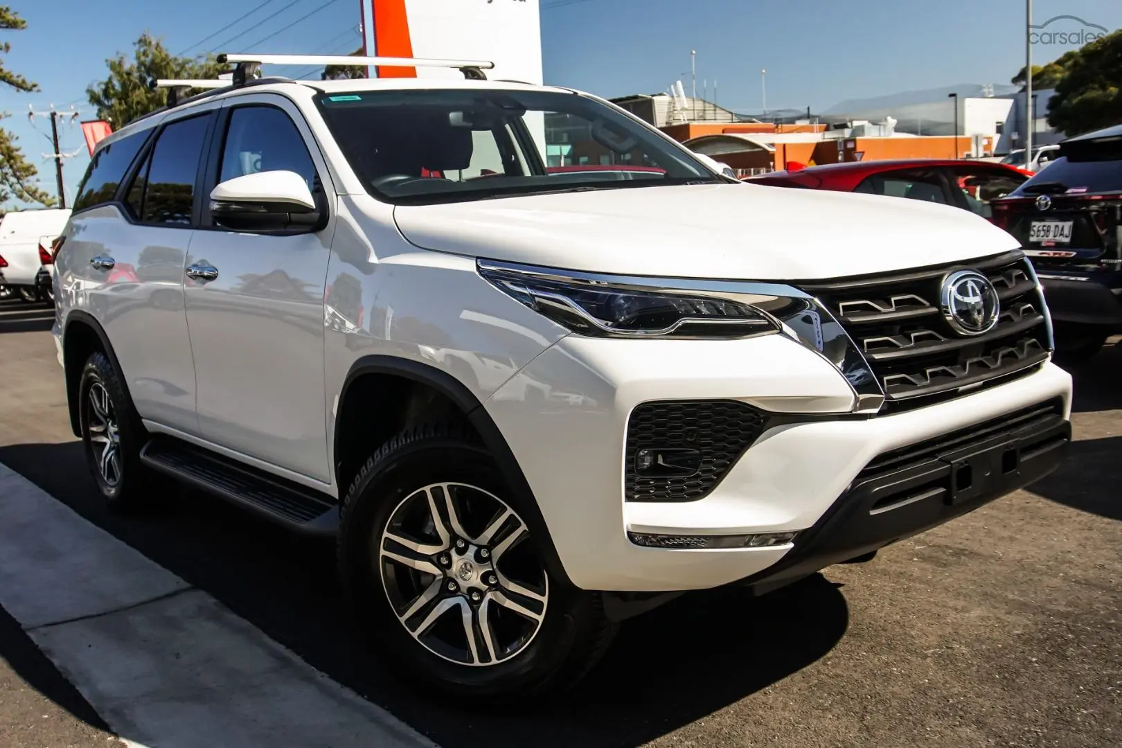 2022 Toyota Fortuner Image 1