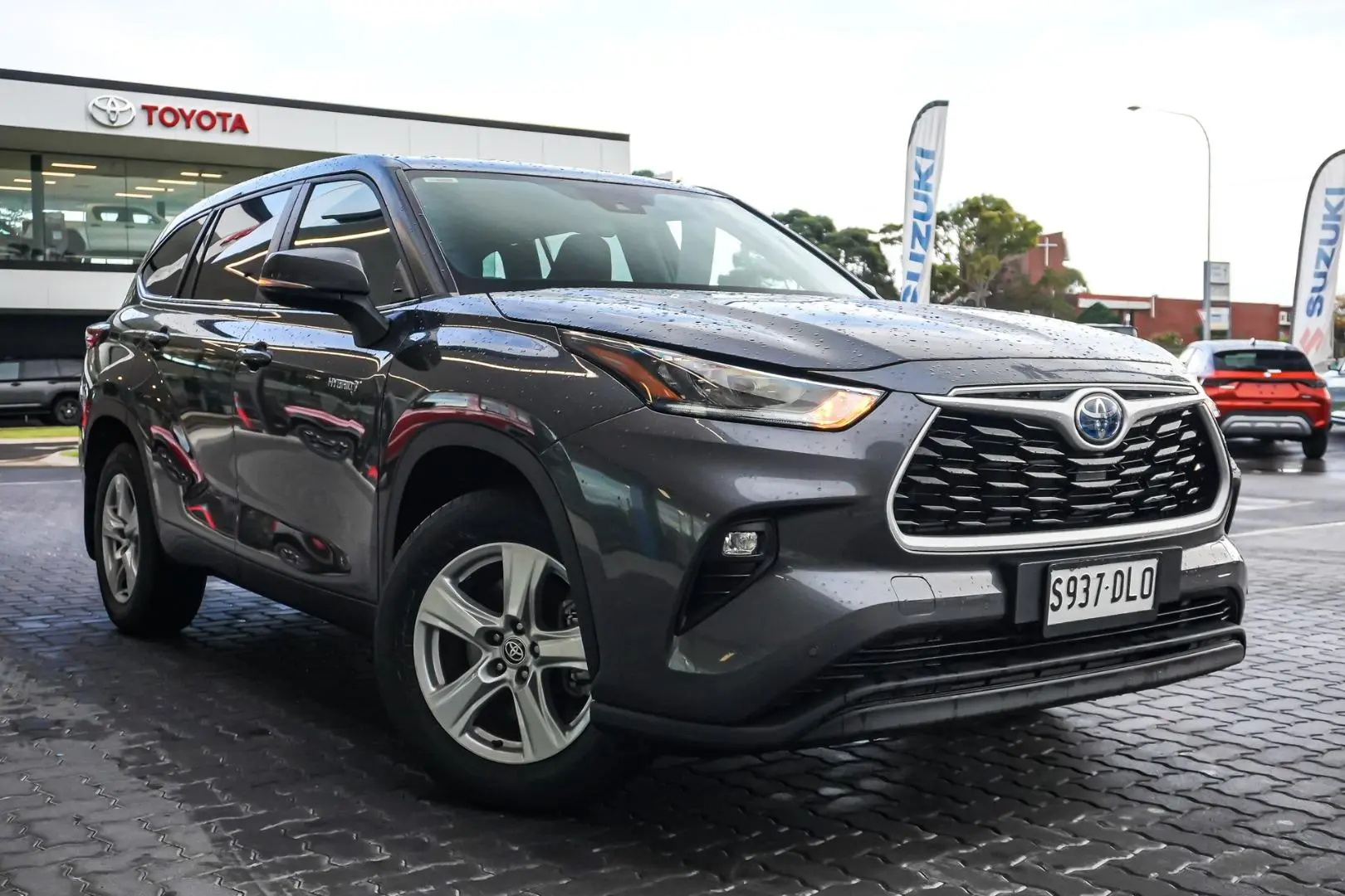 2023 Toyota Kluger Gallery Image 2