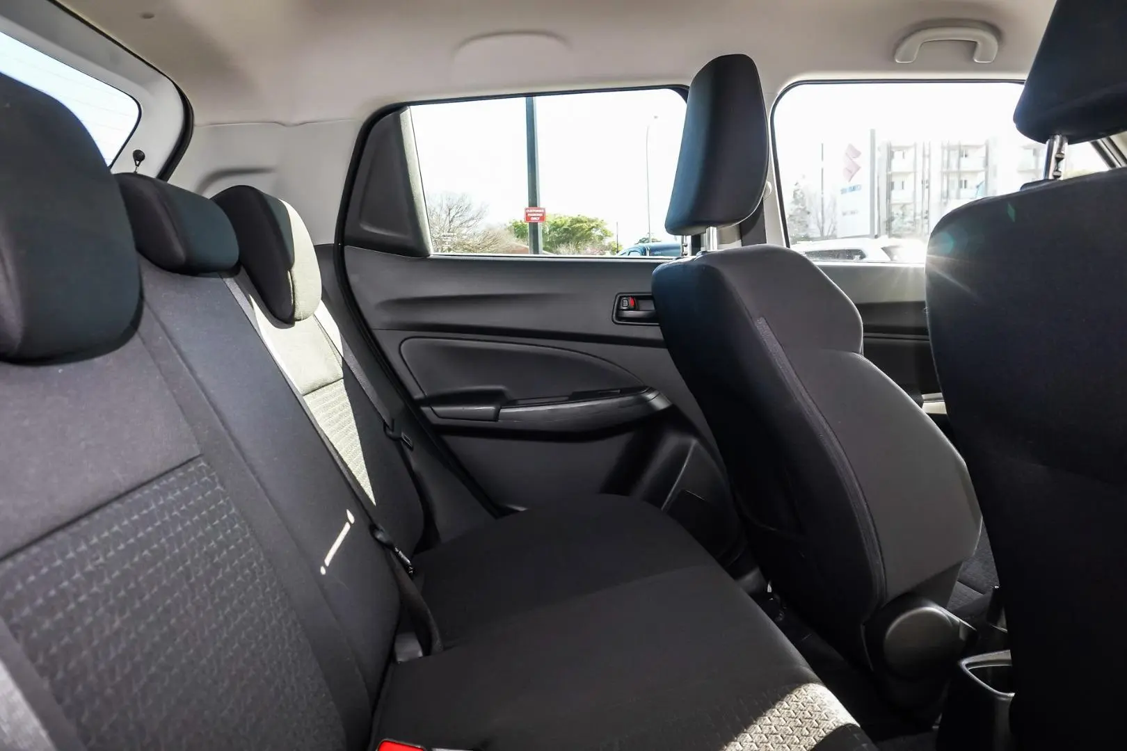 2020 Suzuki Swift Gallery Image 8