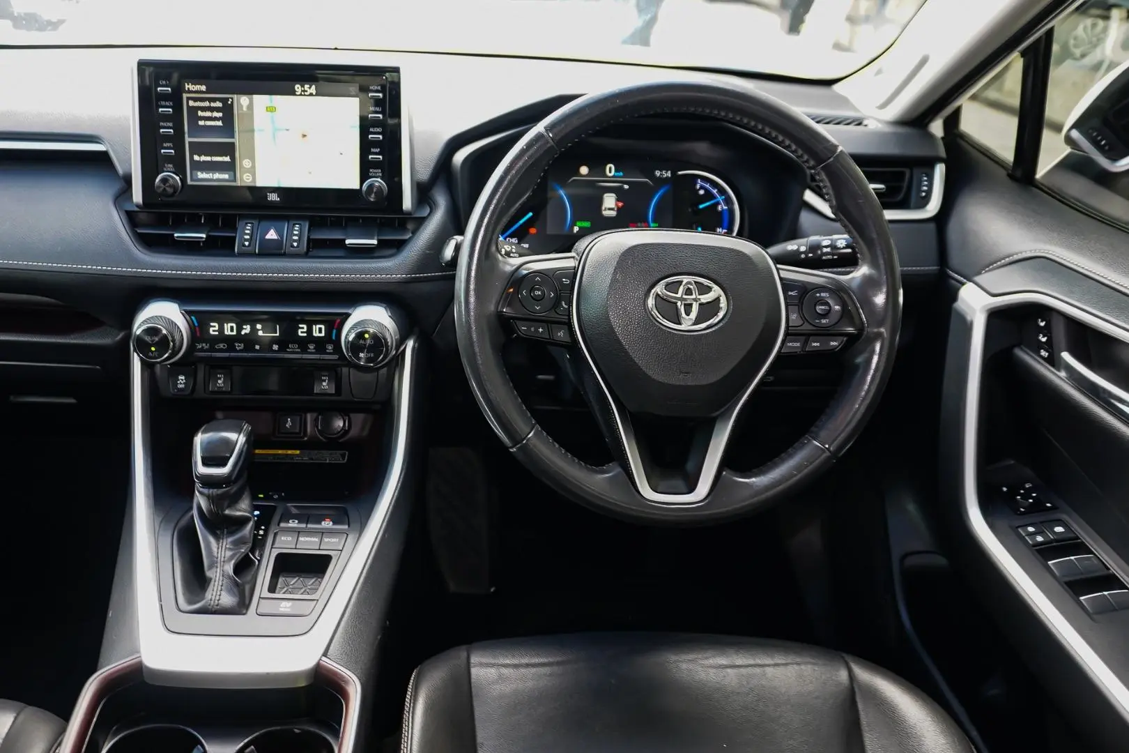 2019 Toyota RAV4 Gallery Image 8