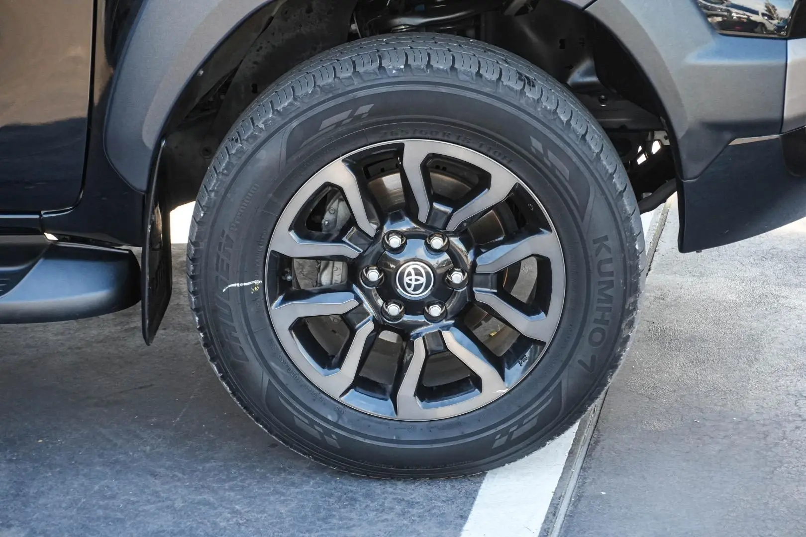 2021 Toyota Hilux Gallery Image 12