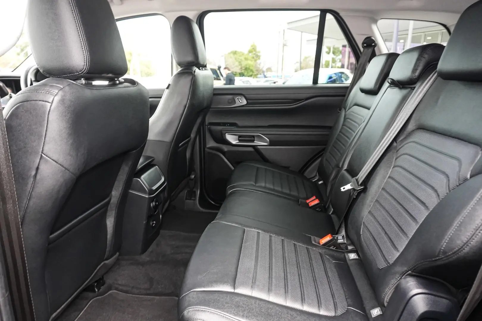 2023 Ford Everest Gallery Image 8