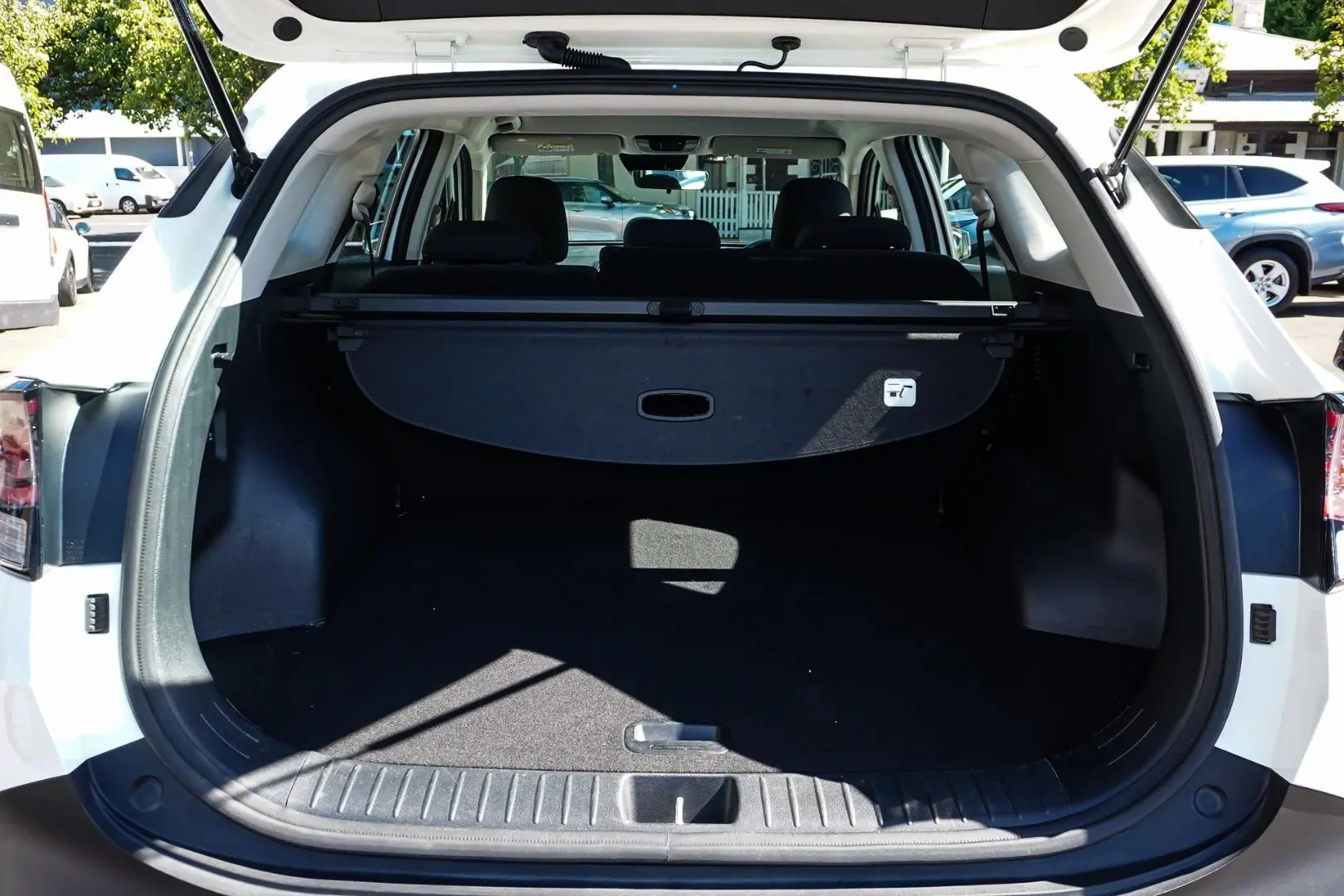 2024 Kia Sportage Gallery Image 9