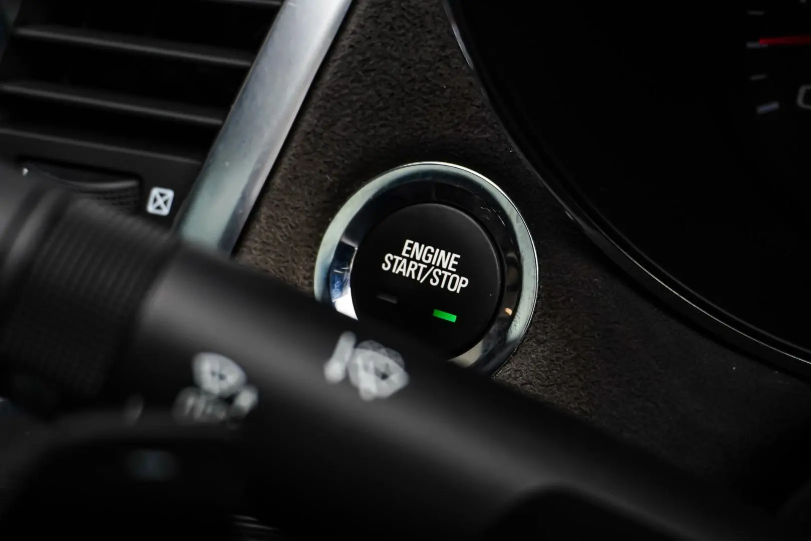 2016 Holden Commodore Gallery Image 26