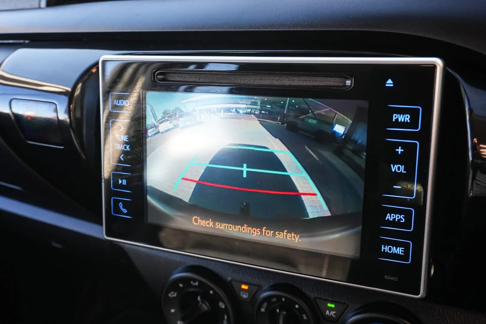 2019 Toyota Hilux Gallery Image 23