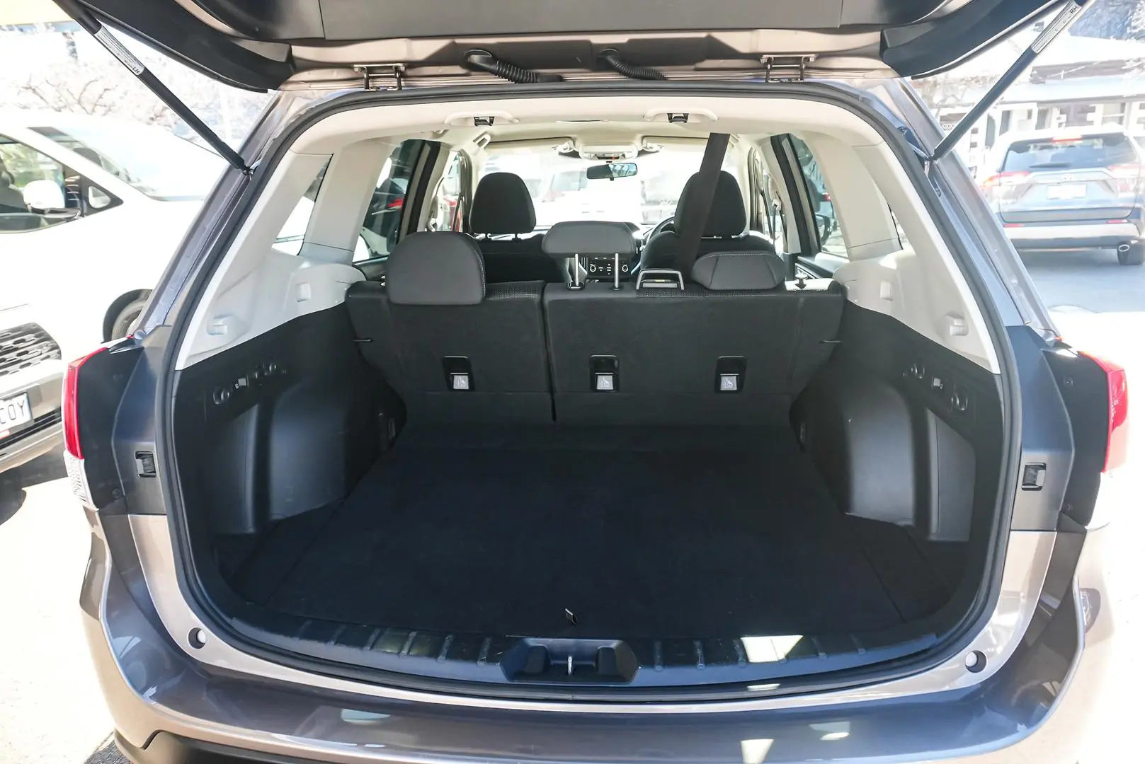 2023 Subaru Forester Gallery Image 11