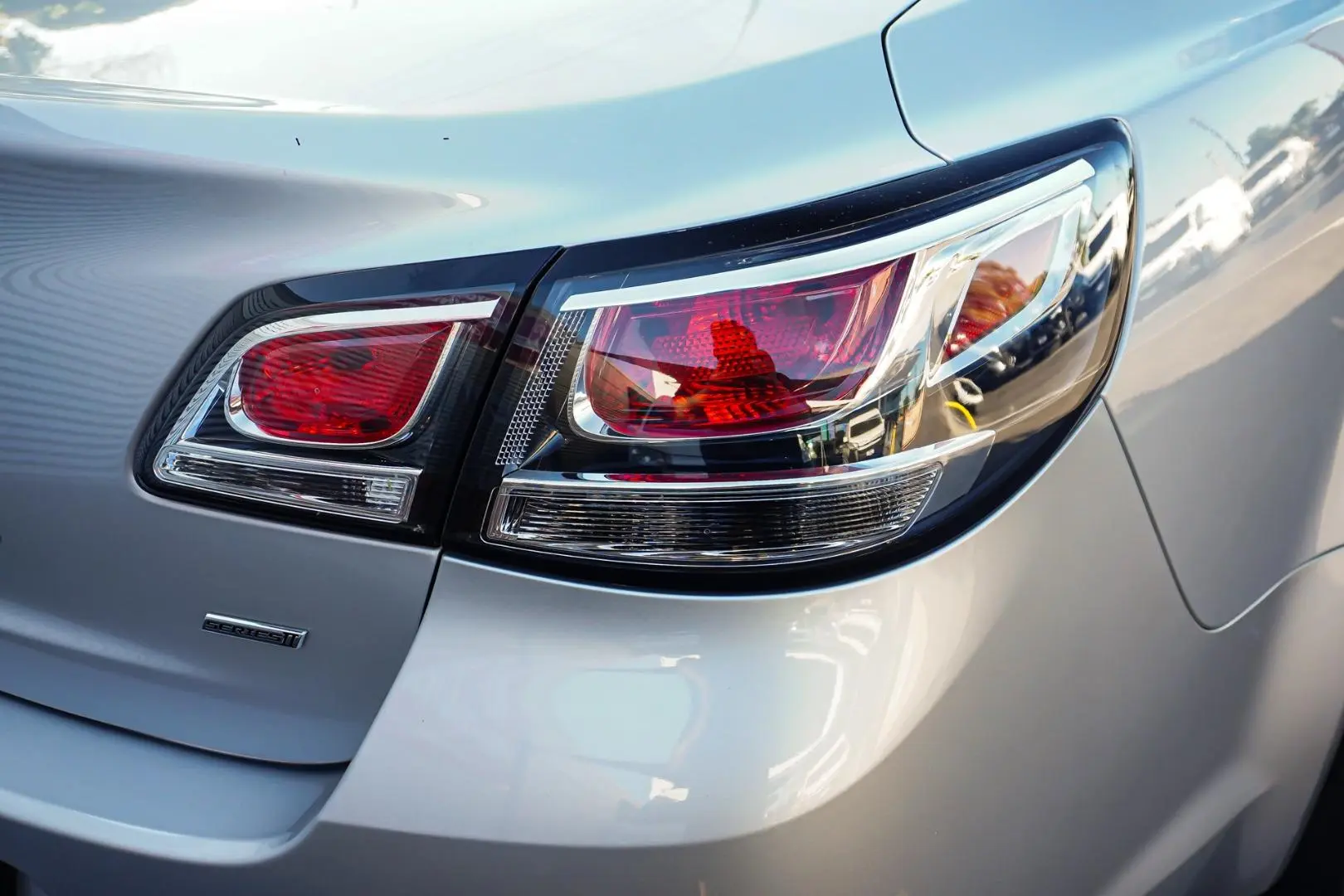 2017 Holden Calais Gallery Image 12