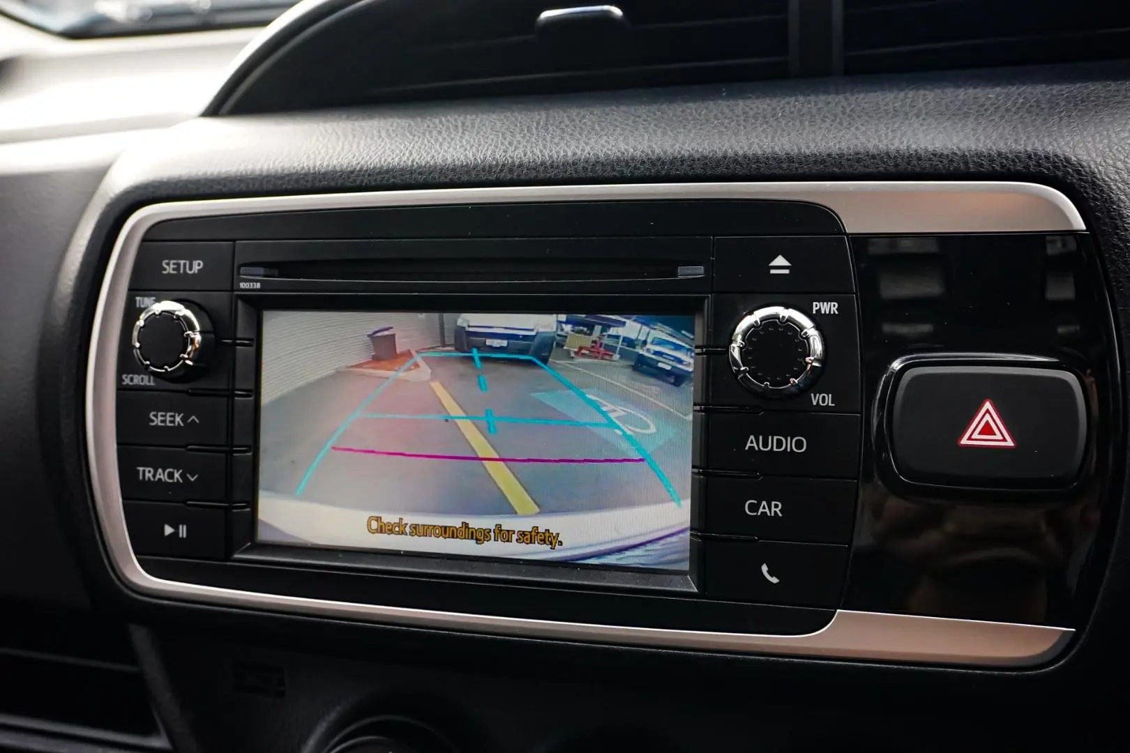 2016 Toyota Yaris Gallery Image 22