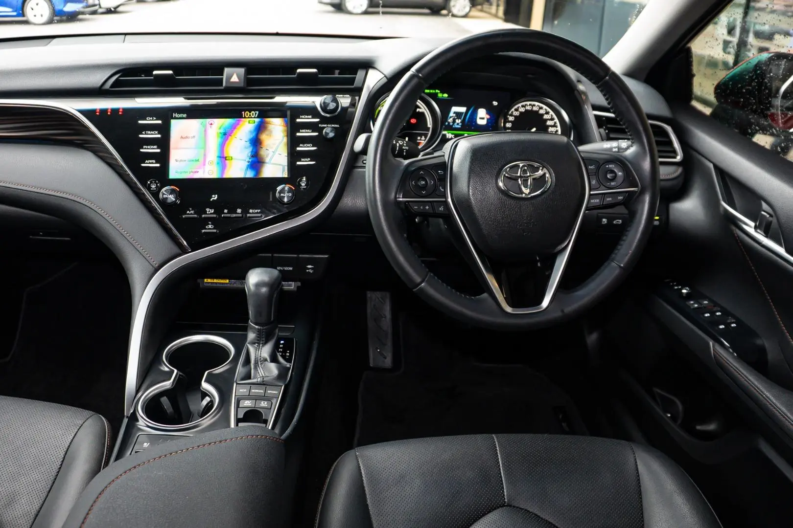 2018 Toyota Camry Gallery Image 9