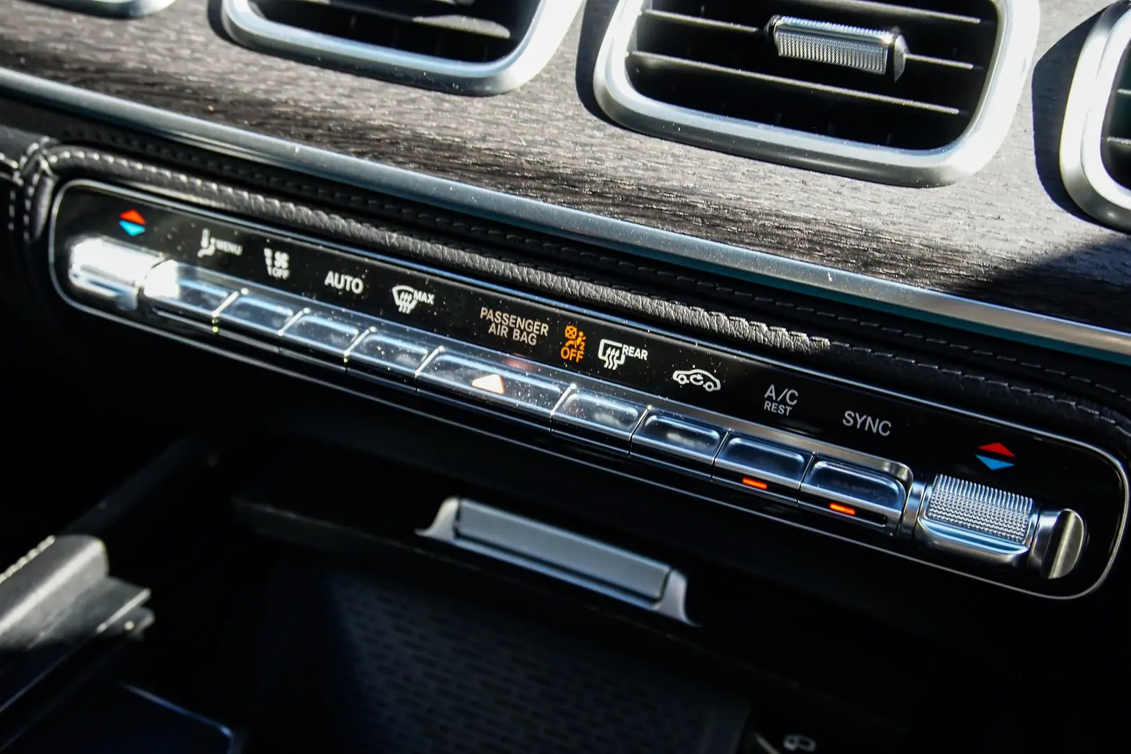 2019 Mercedes-Benz GLE-Class Gallery Image 29