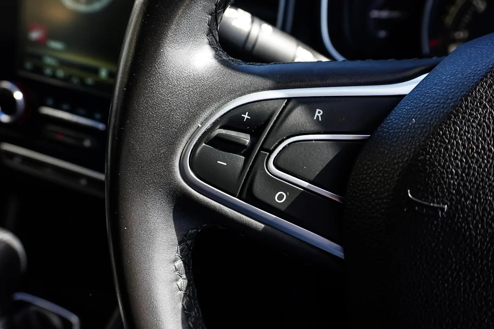 2023 Renault Koleos Gallery Image 19