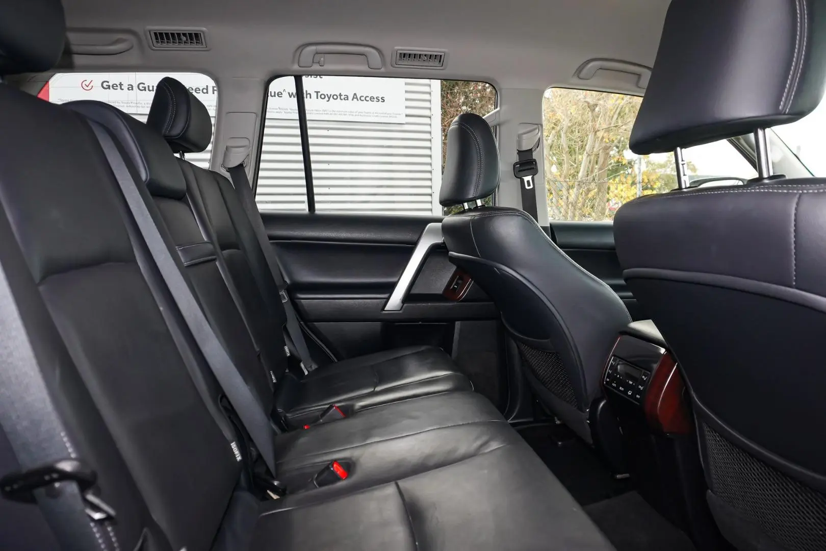 2015 Toyota Landcruiser Prado Gallery Image 8