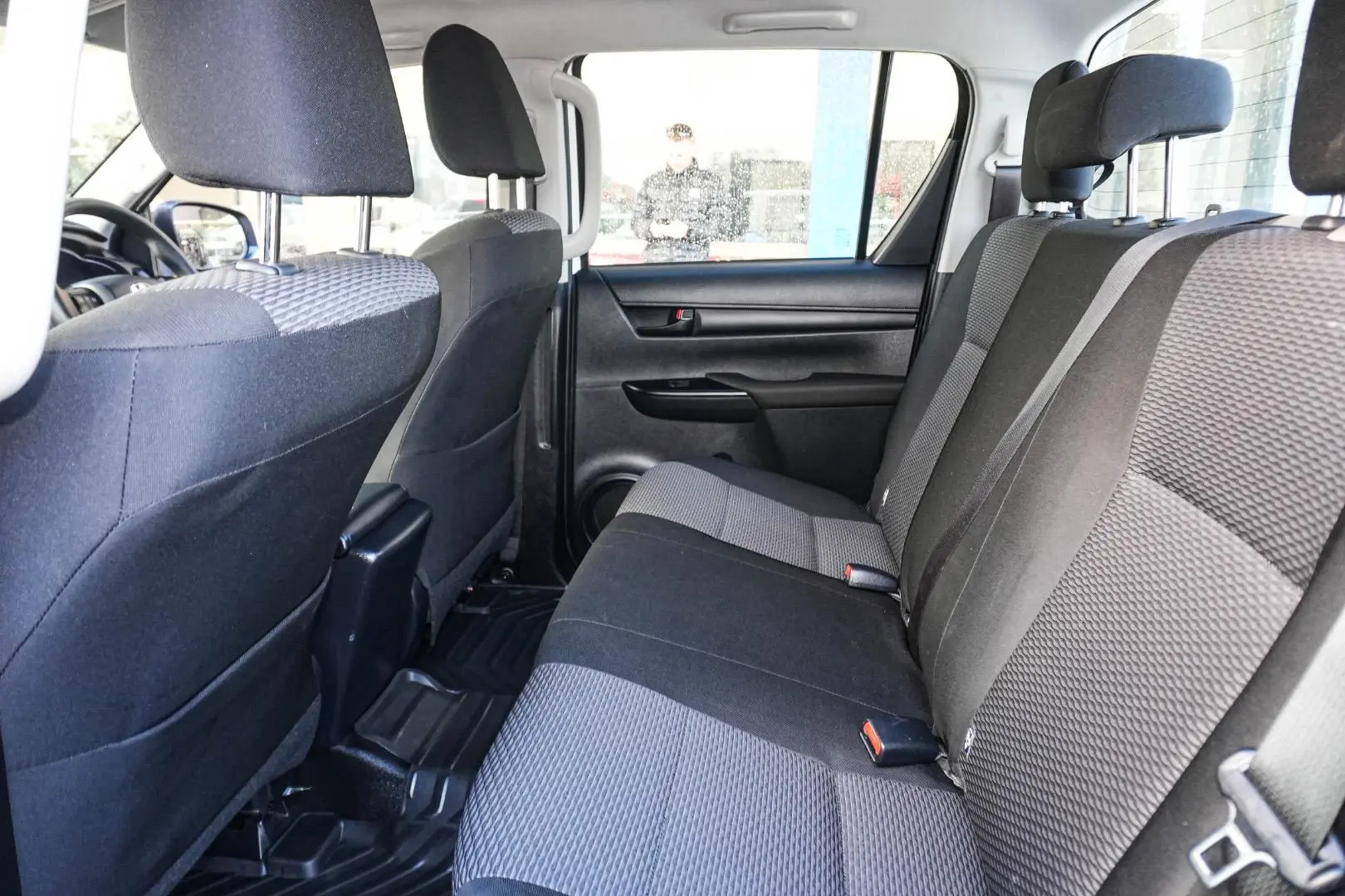 2020 Toyota Hilux Gallery Image 8