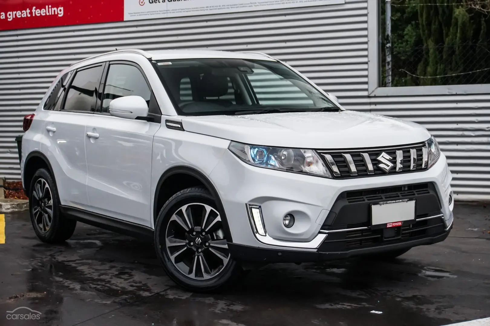 2022 Suzuki Vitara Image 1