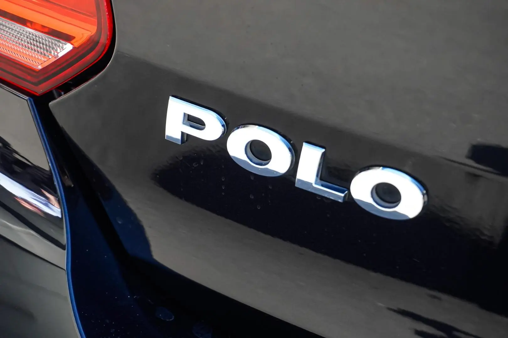 2015 Volkswagen Polo Gallery Image 16