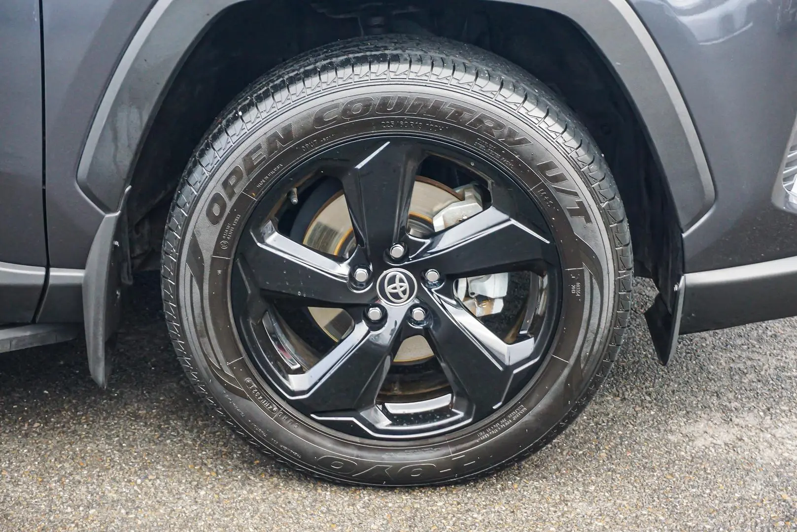 2020 Toyota RAV4 Gallery Image 8
