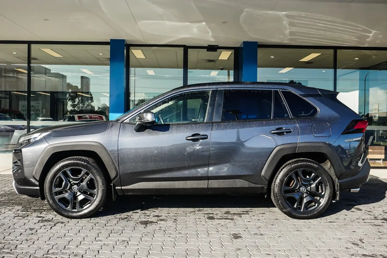 2023 Toyota RAV4 Gallery Image 3