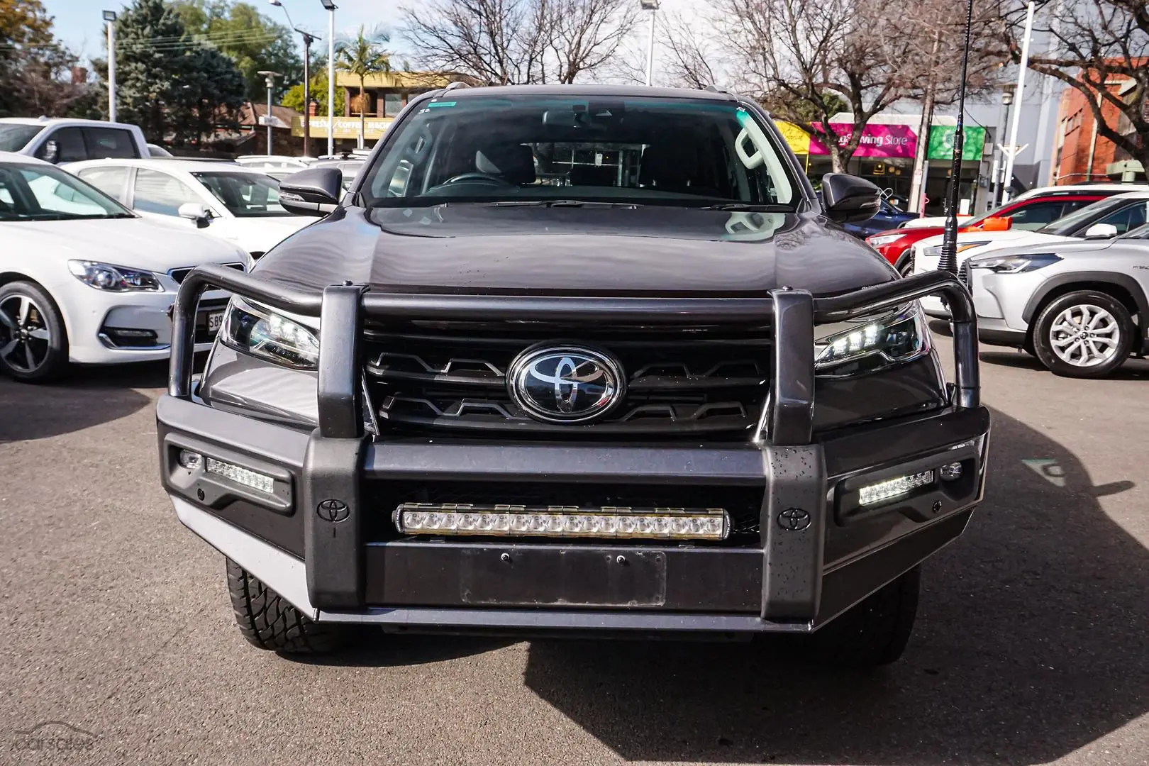 2021 Toyota Fortuner Image 5