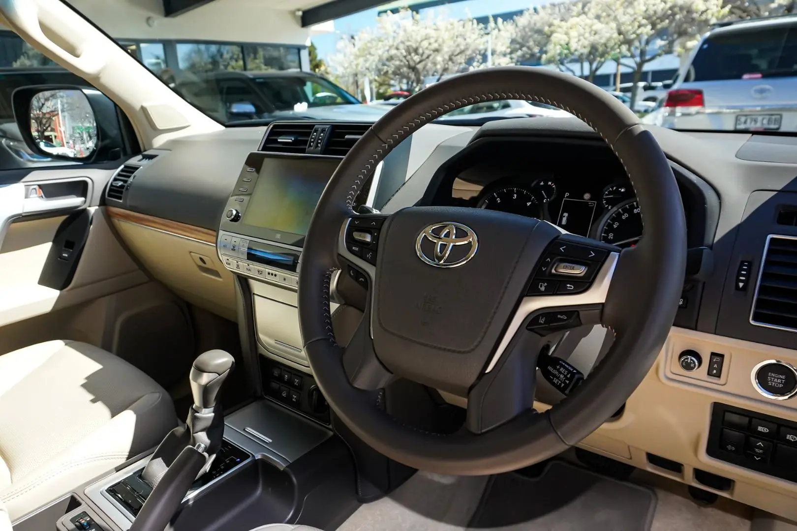 2023 Toyota Landcruiser Prado Gallery Image 6