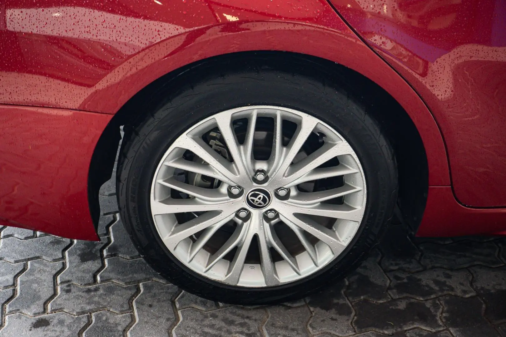 2018 Toyota Camry Gallery Image 18