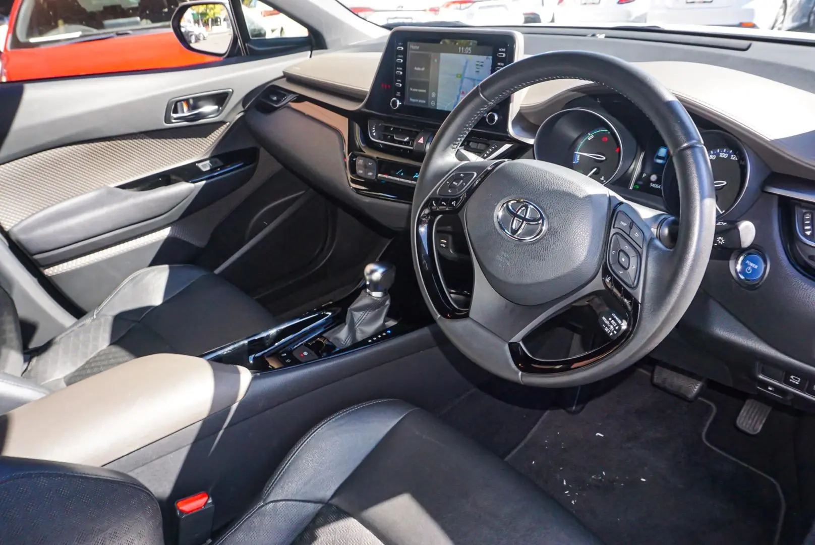 2023 Toyota C-HR Gallery Image 6
