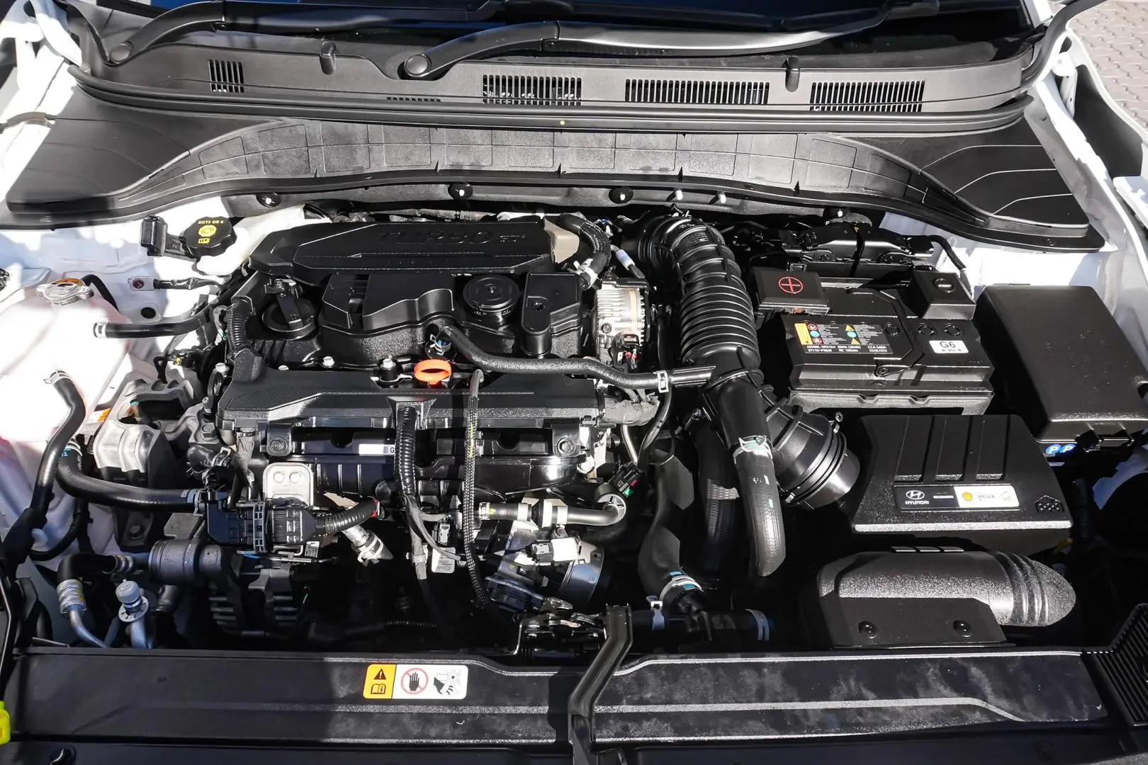 2023 Hyundai Kona Gallery Image 24