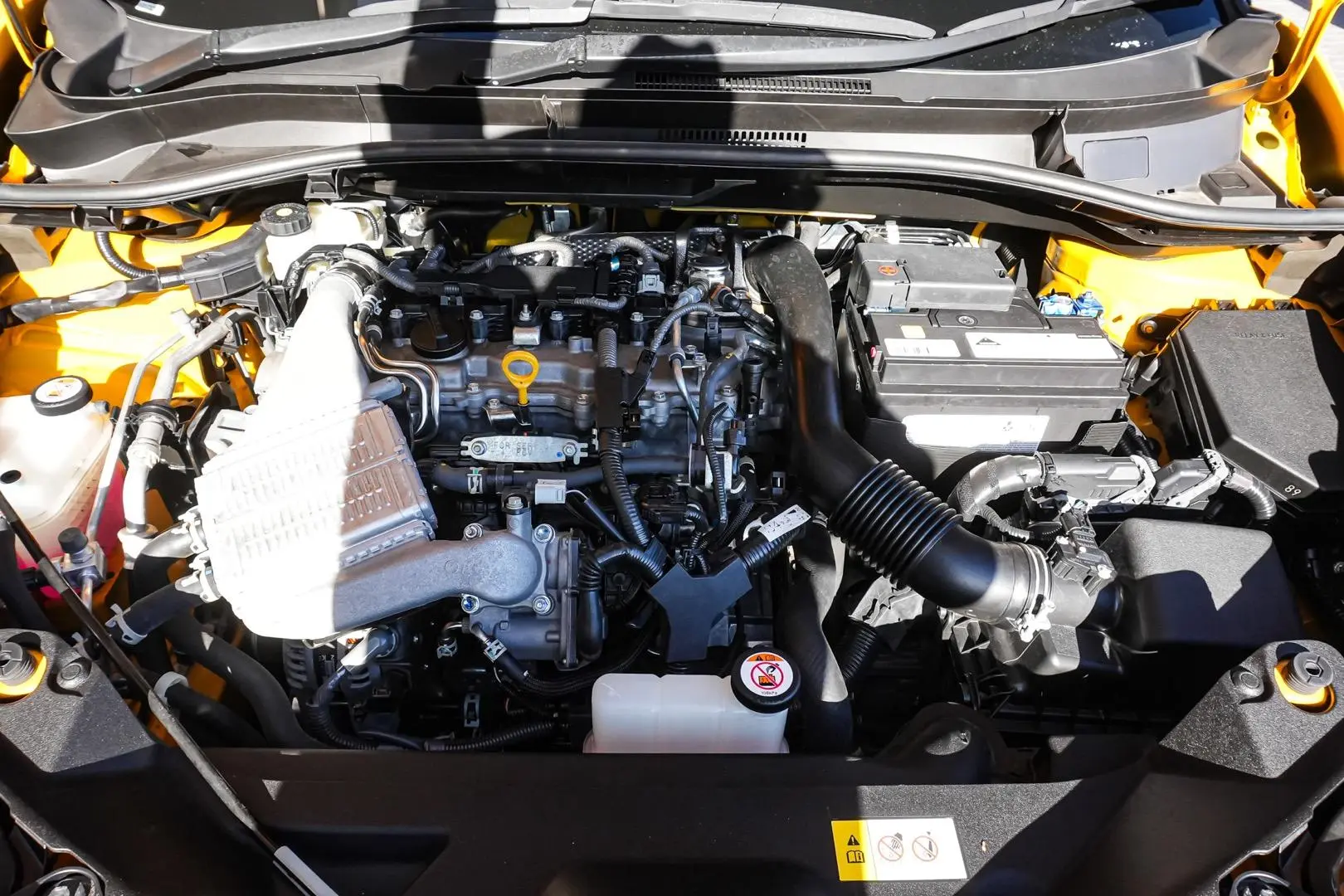 2021 Toyota C-HR Gallery Image 25