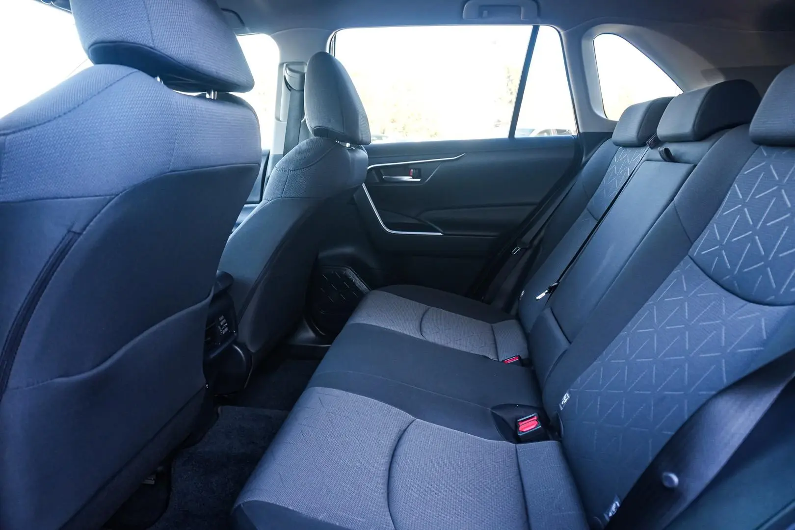 2022 Toyota RAV4 Gallery Image 8