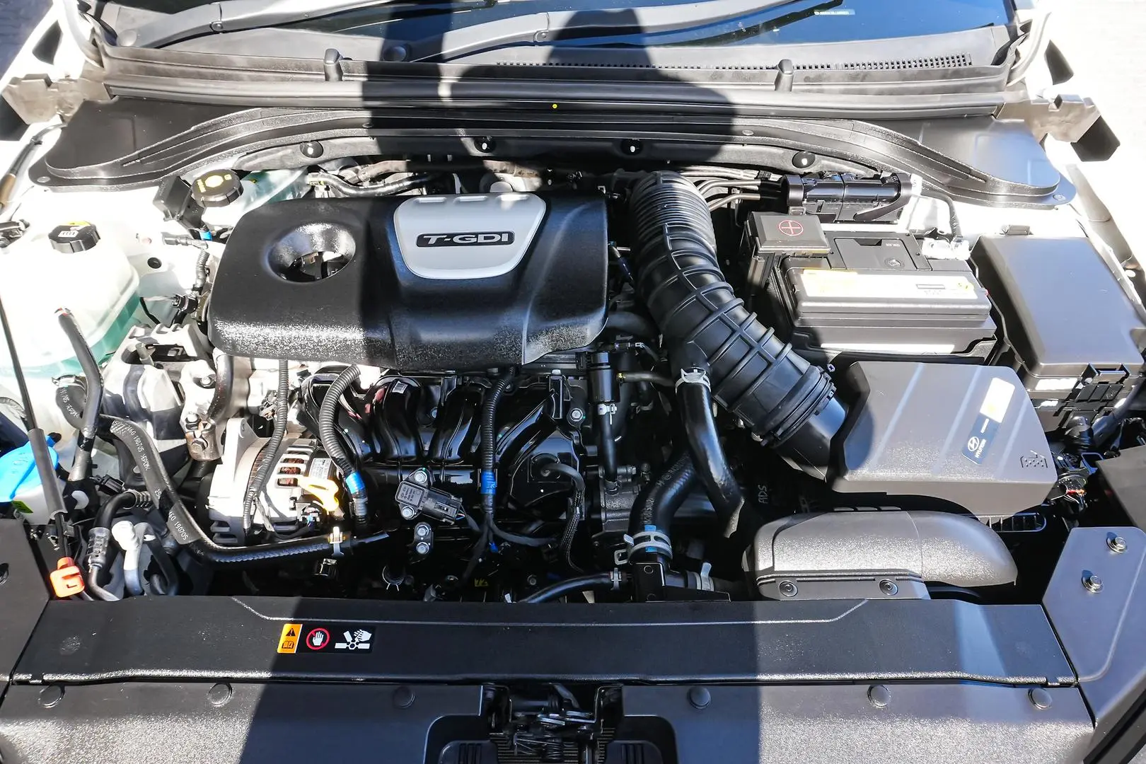 2019 Hyundai Elantra Gallery Image 24