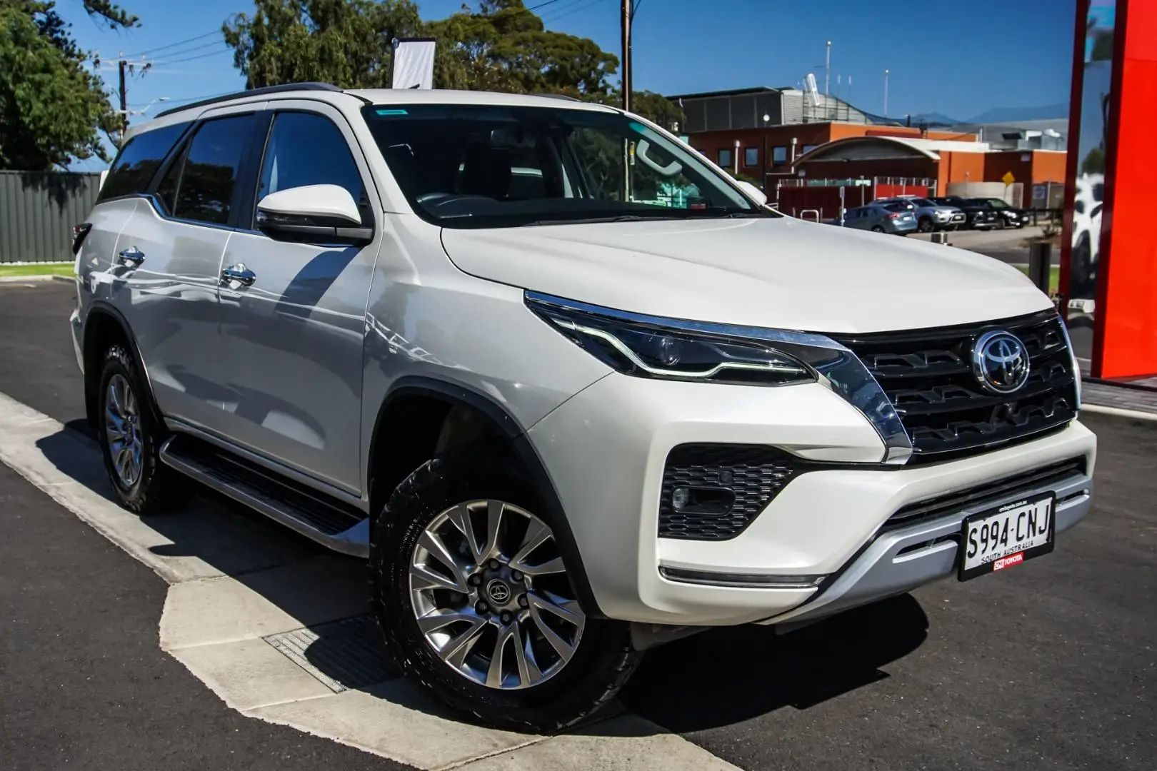 2021 Toyota Fortuner Gallery Image 1