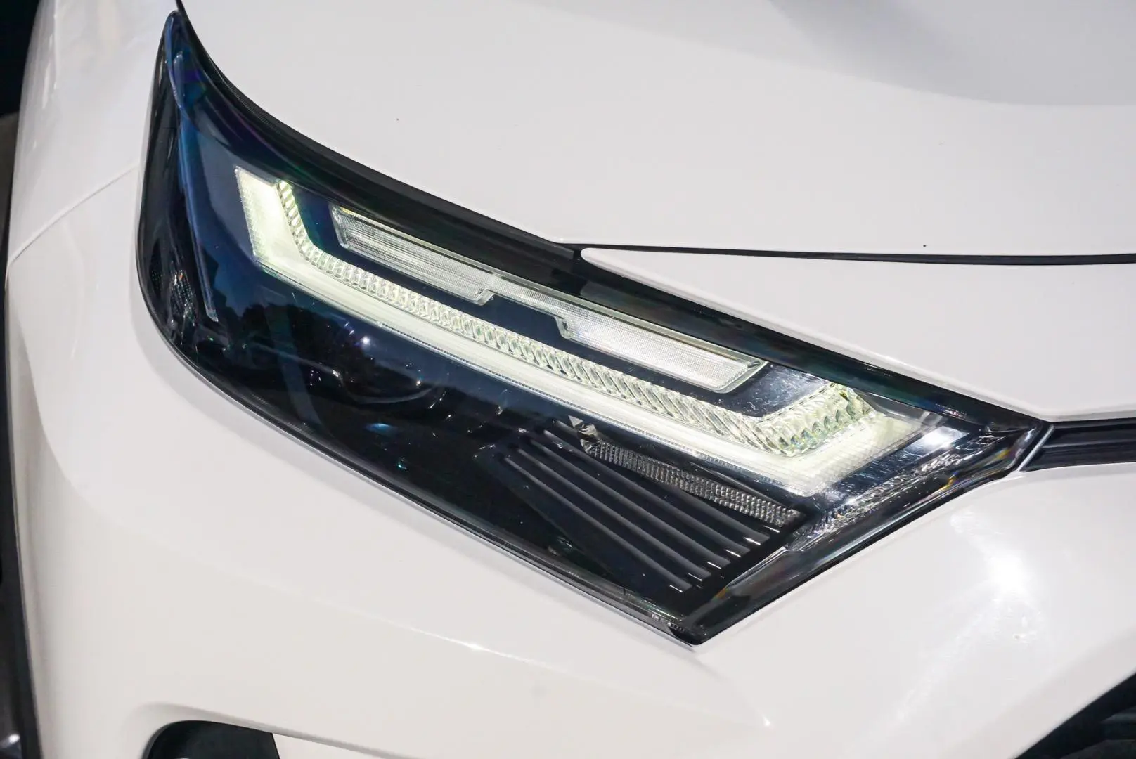 2022 Toyota RAV4 Gallery Image 11