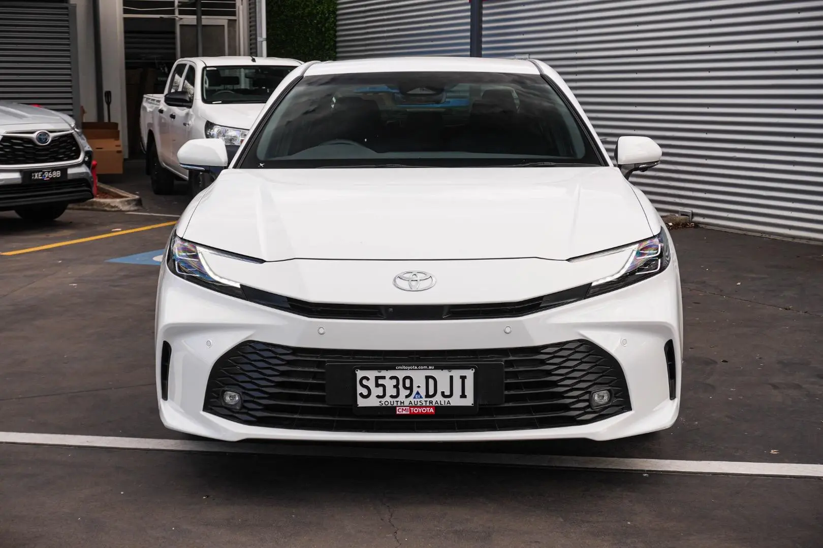 2025 Toyota Camry Gallery Image 5
