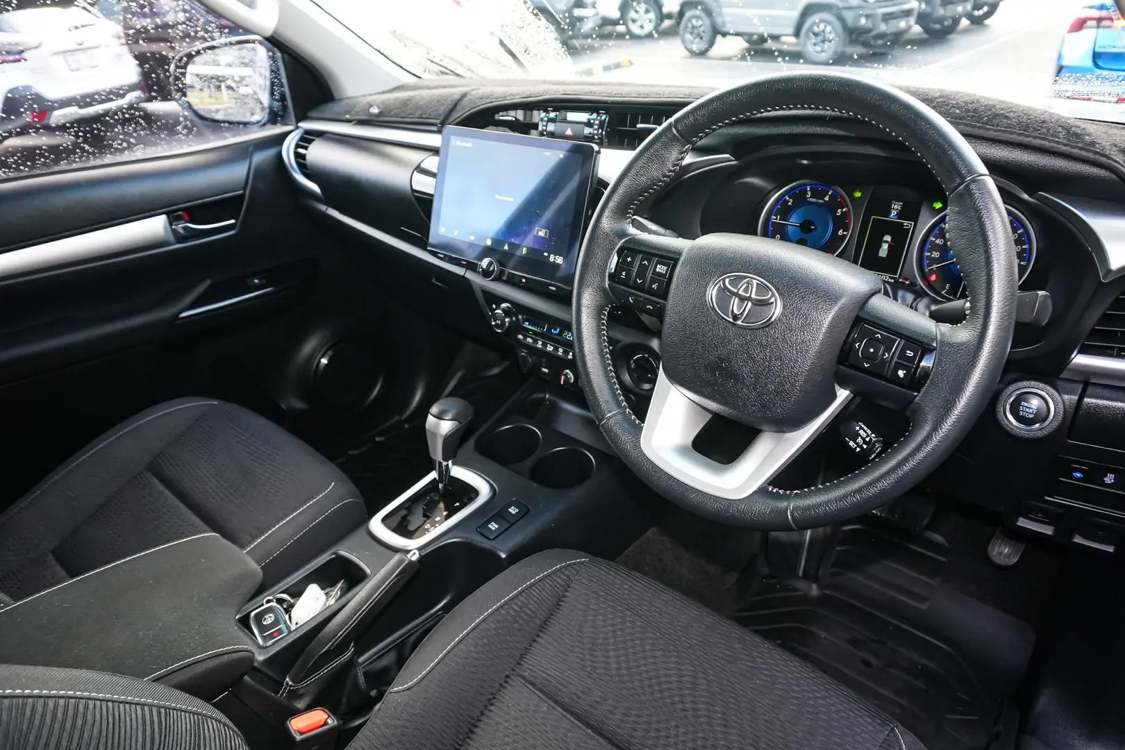 2018 Toyota Hilux Gallery Image 6