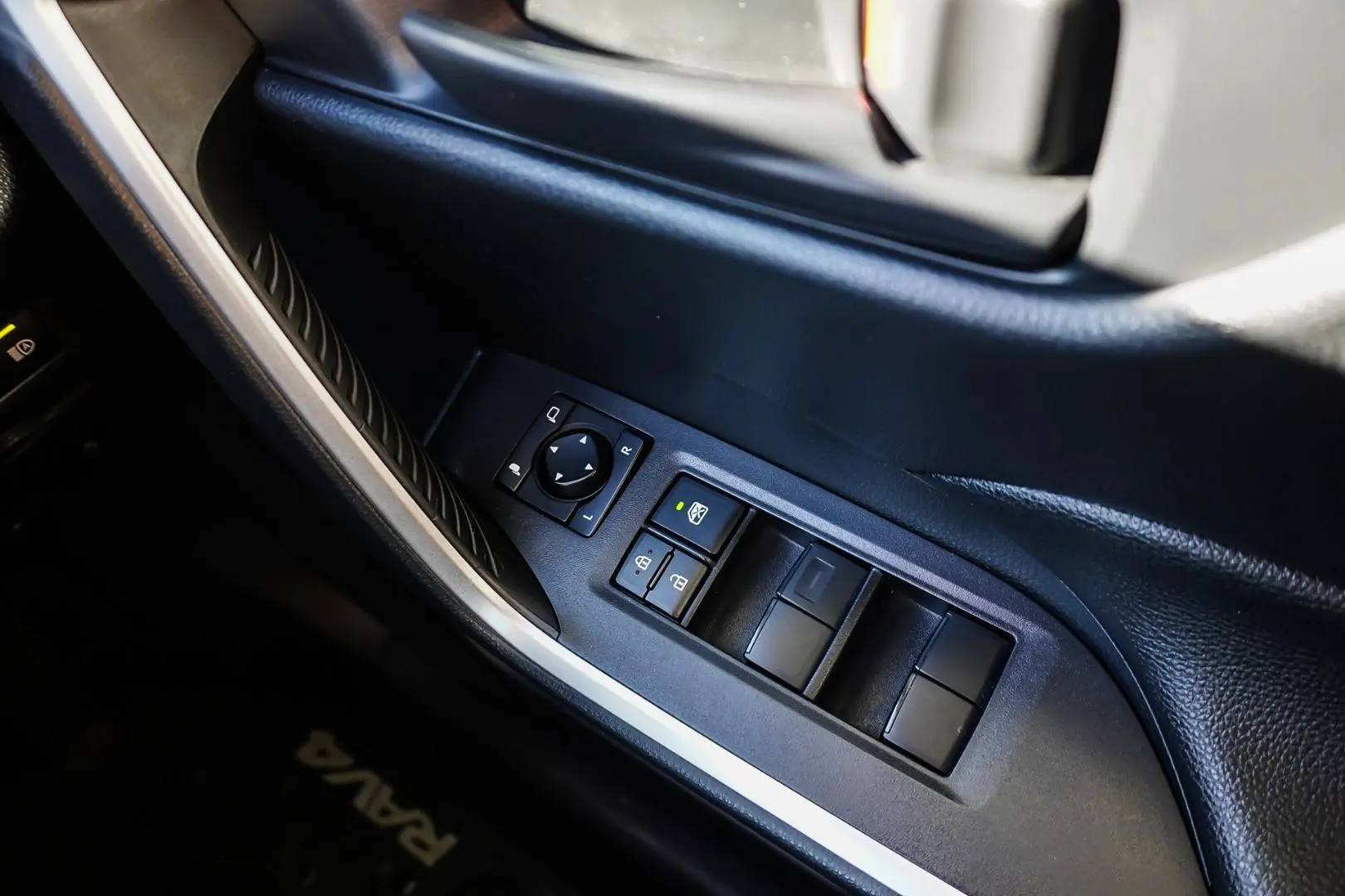 2022 Toyota RAV4 Gallery Image 22