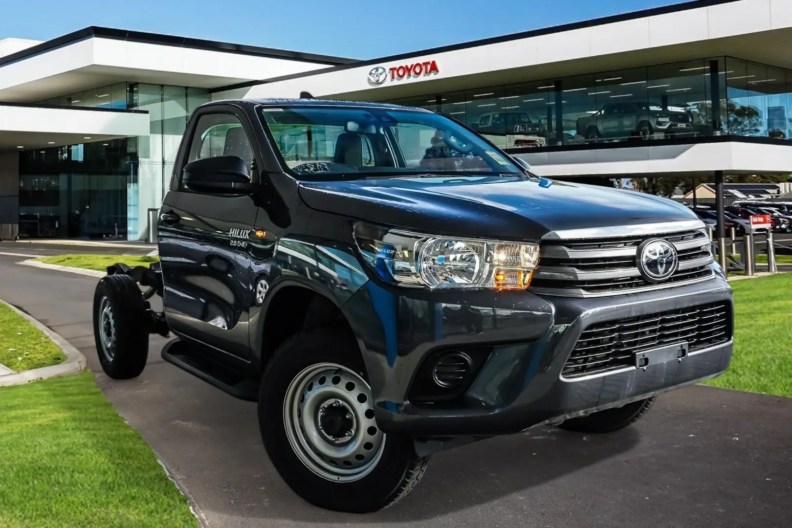 2023 Toyota Hilux Gallery Image 1