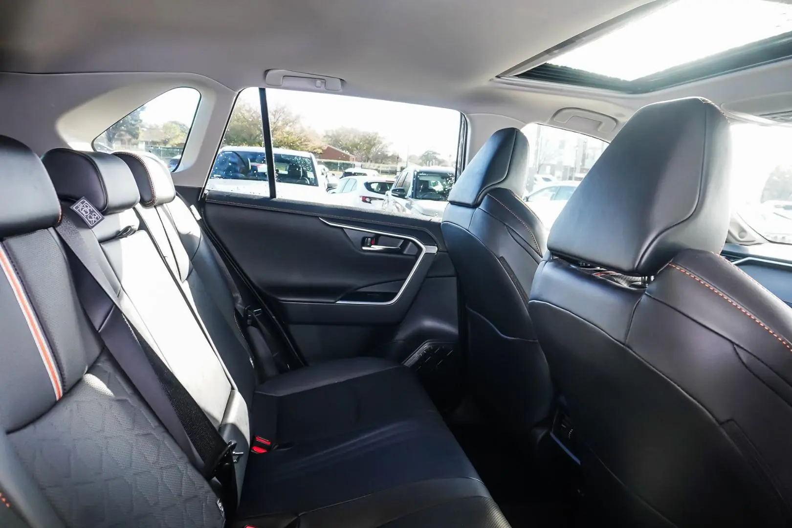 2023 Toyota RAV4 Gallery Image 9